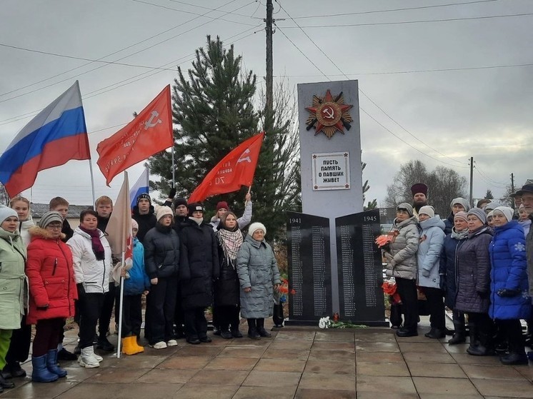 В холмогорской деревне обновили памятник землякам-участникам Великой Отечественной войны