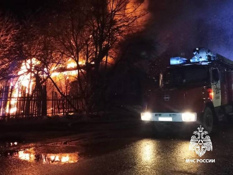 В Бологое сгорел частный жилой дом