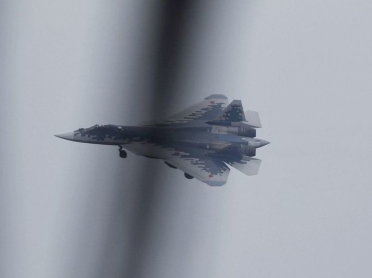 Минобороны поучило очередную партию истребителей Су-57 и Су-35С