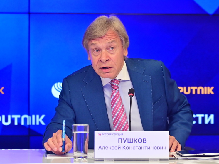 Пушков обвинил Стармера и Макрона в попытке довести Европу до суицида