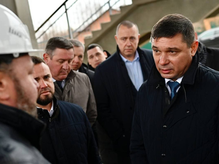Евгений Первышов проверил ход работ на путепроводе в Мичуринске