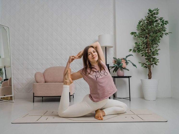 Жительница Предгорного округа благодаря соцконтракту открыла студию йоги