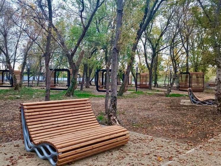В Усть-Лабинске обновили общественное пространство возле озера