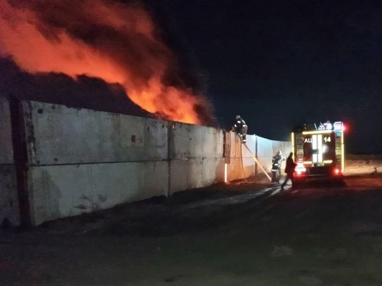 Пожар на угольном складе произошел в городе Забайкалья