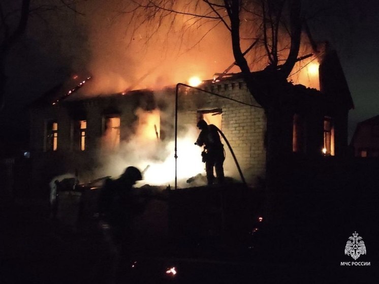 Три человека погибли на пожаре в Брянском районе