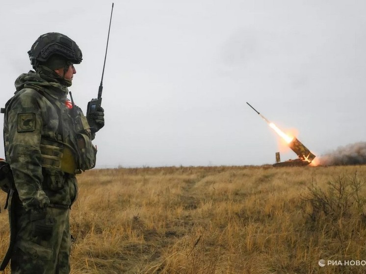 На границе Курской области уничтожили крупную колонну ВСУ