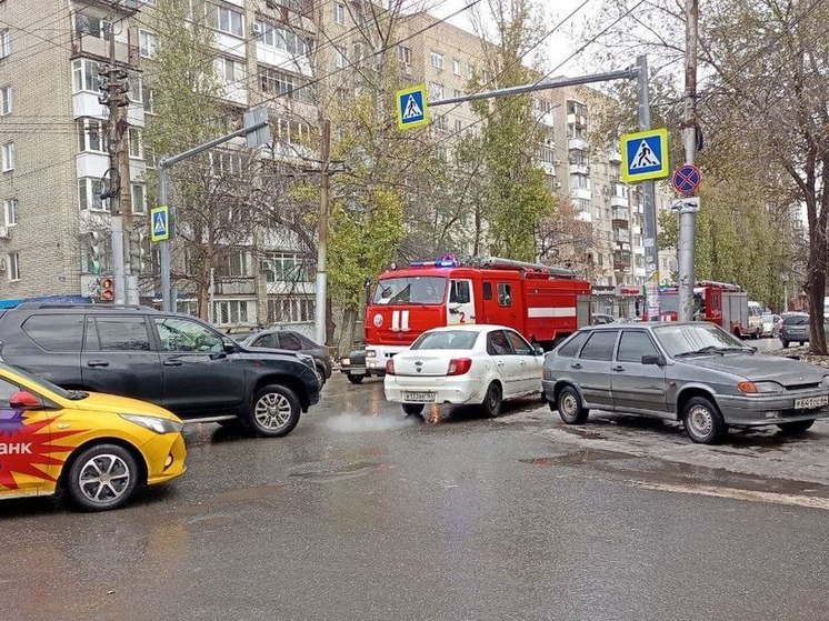 За сутки в Саратовской области горели баня, сено, пристройка к дому