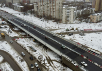 В Перми открыто автомобильное движение по путепроводу на шоссе Космонавтов, который стал ключевой частью первого этапа строительства автодороги по улице Крисанова