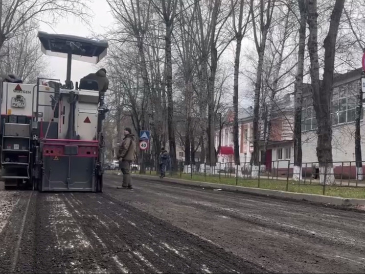 В Калуге на Мичурина перекрыли парковку