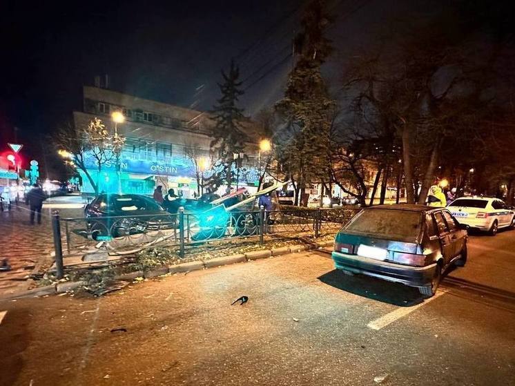 В Ставрополе 16-летний водитель стал виновником ДТП с двумя пострадавшими