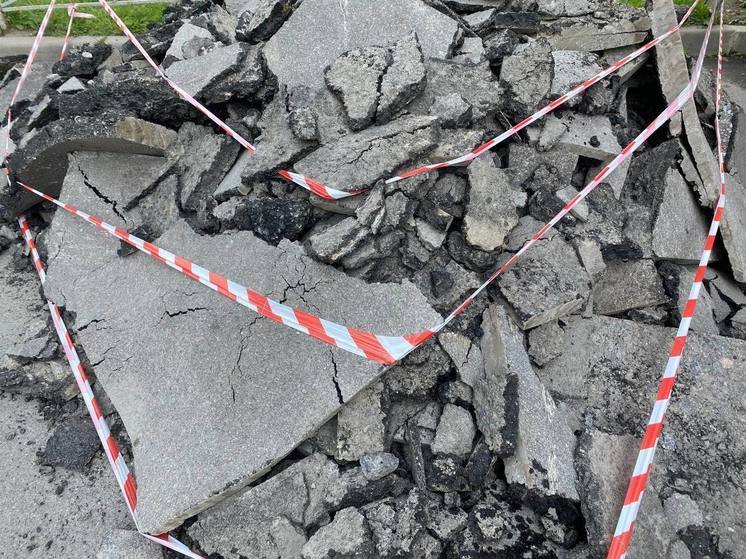 Жители Абакана пожаловались общественникам на пропажу дороги