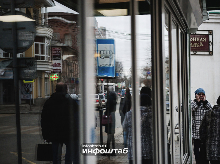 Не уехать и не приехать: жители астраханского села остались без автобуса