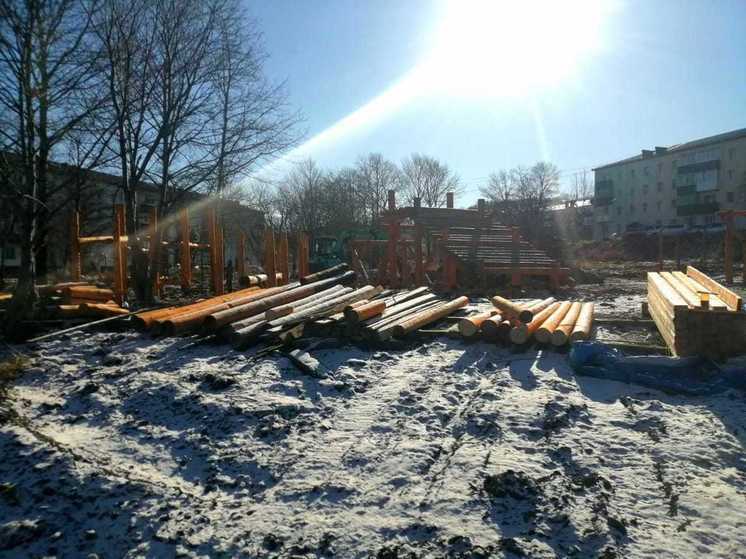 В Макарове строят масштабный веревочный парк