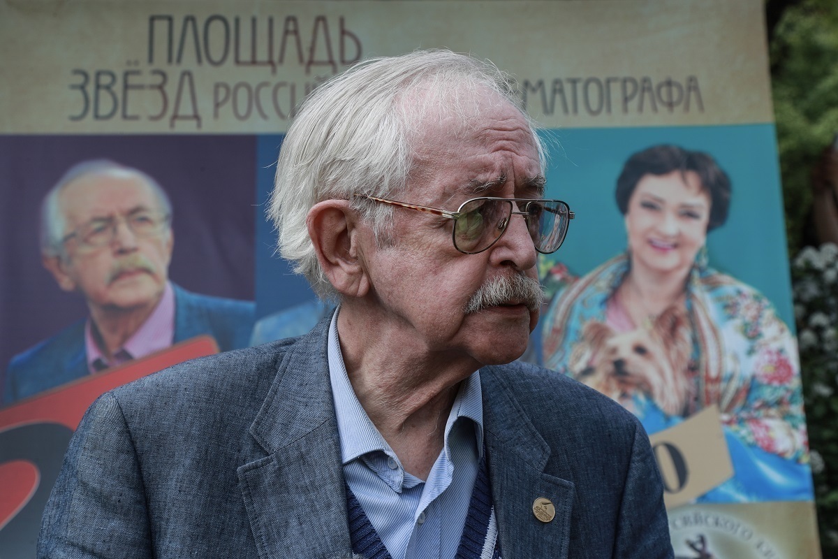 Актера и кинорежиссера Ливанова госпитализировали в Москве