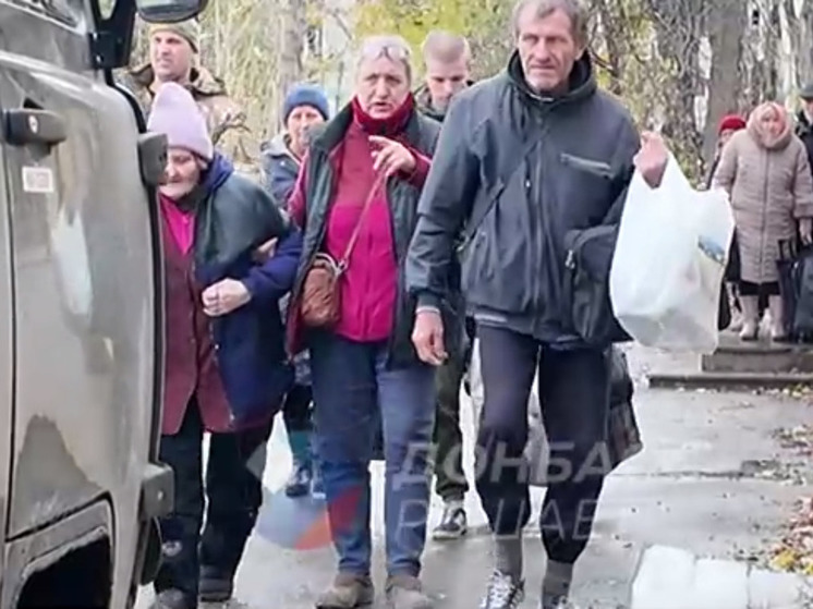 Народный фронт эвакуирует жителей освобожденных Цукурино, Селидово и Украинска