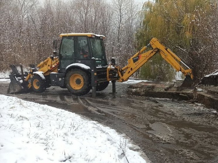 В Белгороде на улице Красноармейской ремонтируют аварийную подпорную стену