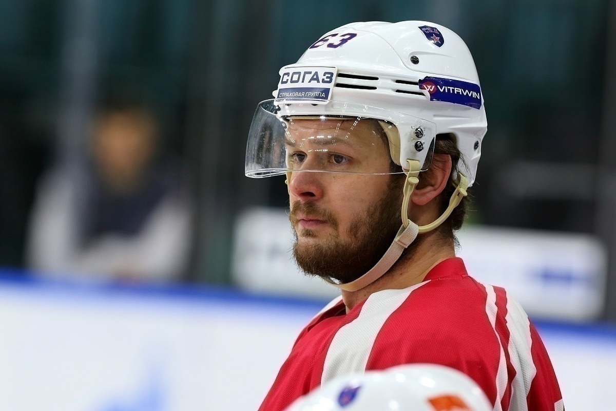 Благодаря дублю Дадонова «Даллас» крупно обыграл «Бостон»