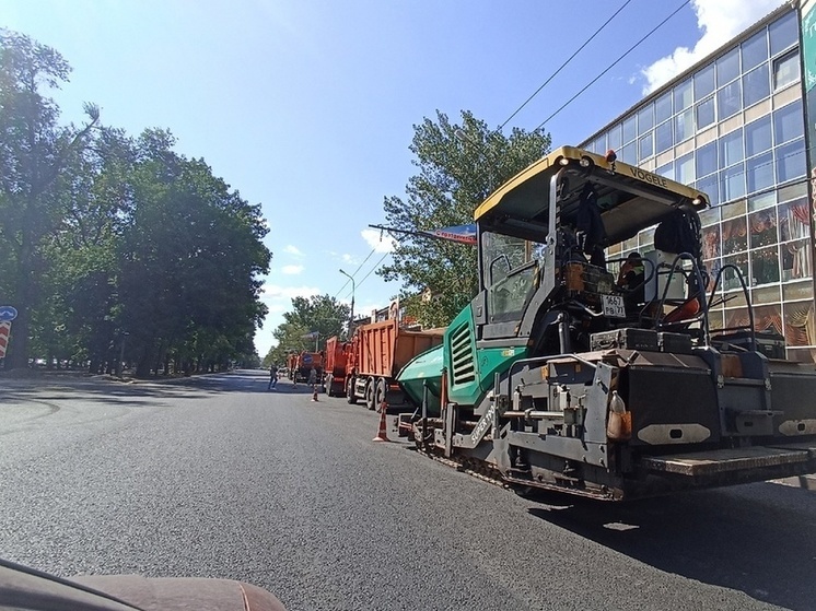Почти тысячу километров дорог планируют отремонтировать в ЛНР