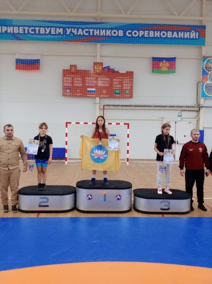 Спортсменка из Калмыкии стала победительницей турнира по вольной борьбе