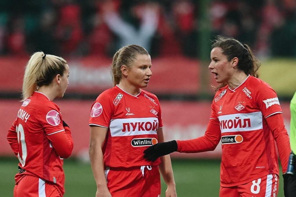 Футболистки «Спартака» выиграли бронзу чемпионата России в дебютном сезоне