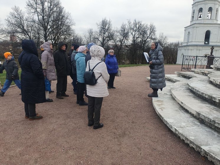 Участники «Активного долголетия» из Серпухова побывали в Дубровицах