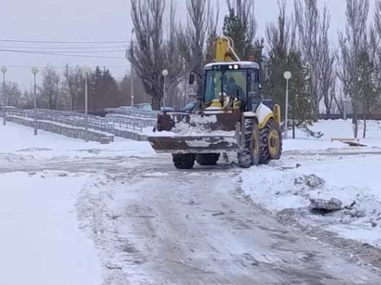 В омском парке Победы продолжаются ремонтные работы