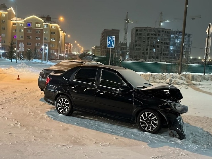 2 водителя попали в больницу после ДТП в Новом Уренгое