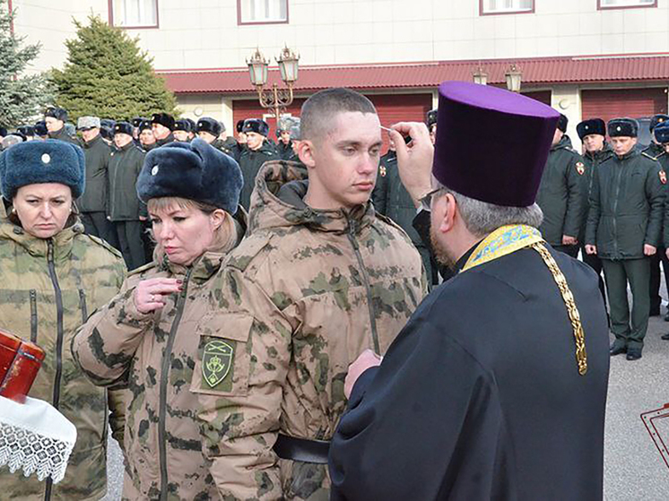 В Северо-Кавказском ордена Жукова округе Росгвардии встретили икону Божией Матери