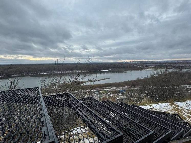 От Водонапорной башни к набережной в Уфе устанавливают лестницу