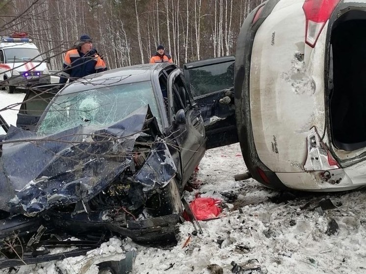 В серьезной аварии в Башкирии один человек погиб, четверо пострадали