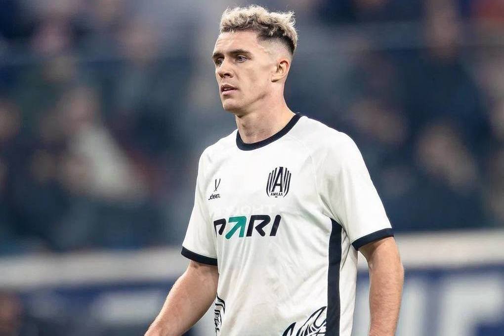 Футболист «Амкала» Костюков получил серьезную травму в матче с «Динамо»