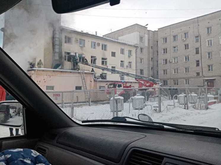 Загоревшееся во фритюре масло стало причиной пожара в гостинице Читы