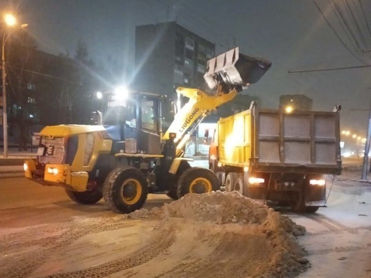 Мэр Максим Кудрявцев поставил задачи главам районов Новосибирска по уборке снега