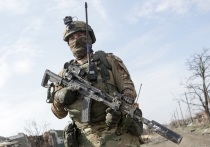 Военный эксперт, подполковник Луганской Народной Республики (ЛНР) в отставке Андрей Марочко в беседе с ТАСС заявил, что подразделения ВС РФ прорвали оборону вооруженных сил Украины (ВСУ) в Часовом Яре в Донецкой Народной Республике (ДНР) и сумели продвинуться на 1,5 километра, закрепившись в центре города.