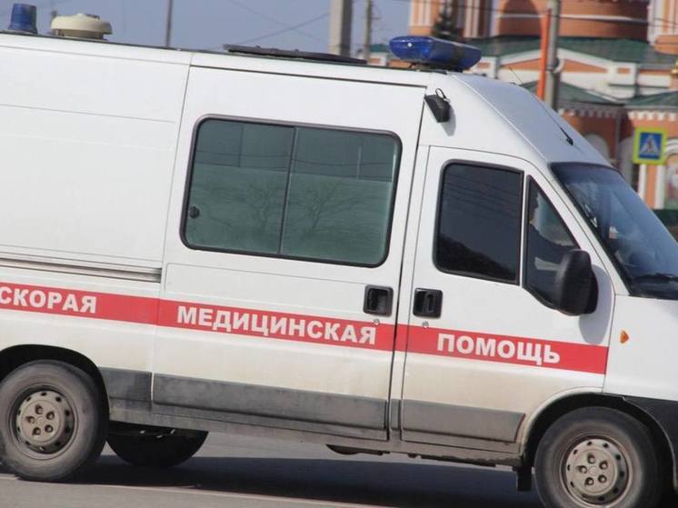 Соцсети: пожилую женщину госпитализировали после ДТП в Барнауле