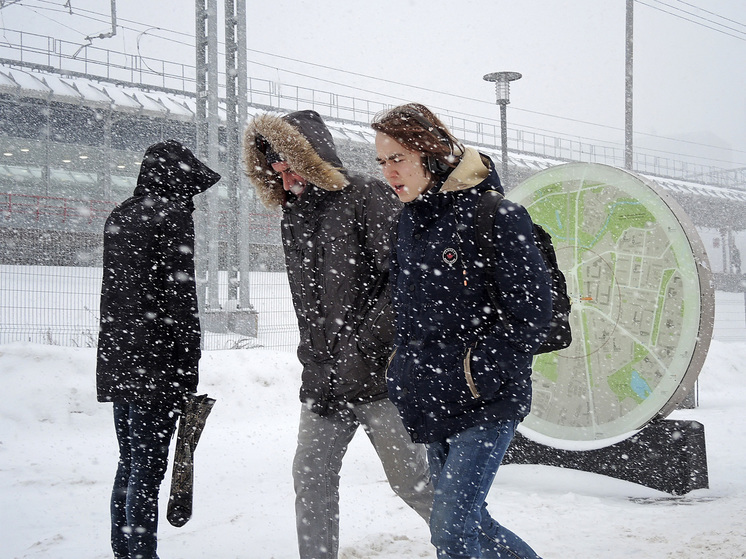 Подмосковье засыпало снегом, который уже завтра смоют ливни