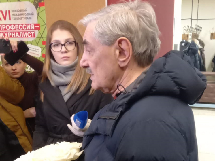 Панкратов-Черный одним из первых приехал на прощание со Светланой Светличной