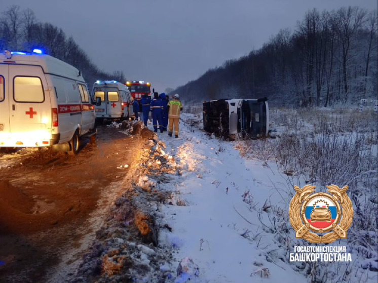 В Башкирии в автобус съехал автобус с 16 пассажирами