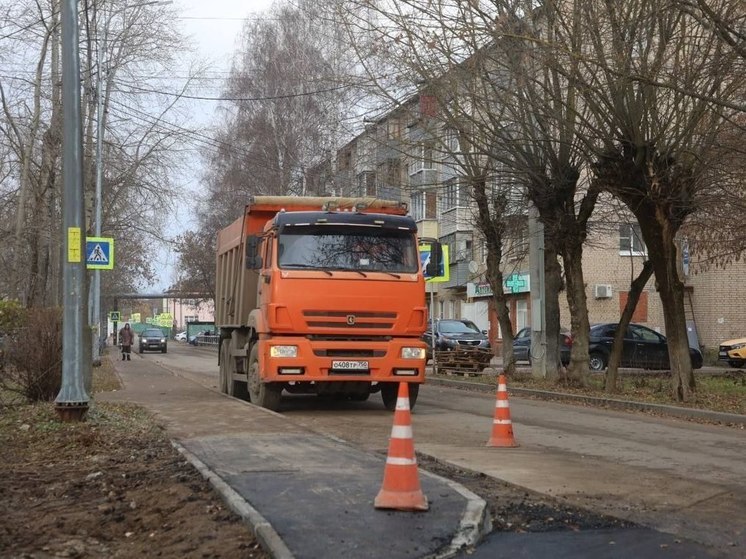 Дорожные работы в посёлке Большевик близятся к завершению