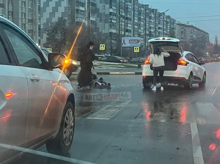 На улице Студенческой в Курске легковушка сбила женщину