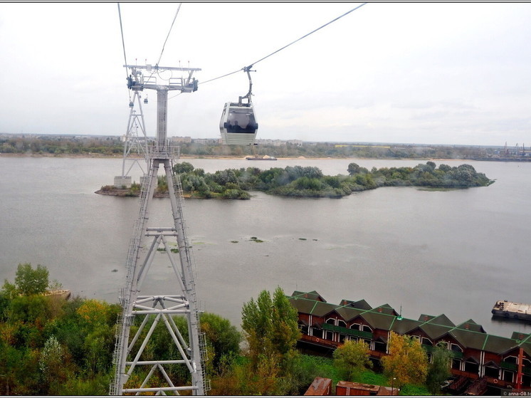 Нижегородская канатная дорога остановила работу из-за сильного ветра
