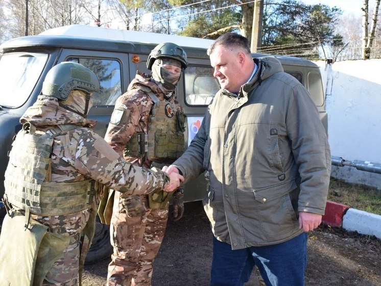 Псковские десантники получили новый УАЗ от «Единой России» и «Союза Машиностроителей»