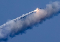 Военный эксперт, капитан первого ранга запаса Василий Дандыкин назвал возможные цели ракеты вооруженных сил Украины (ВСУ) «Нептун», которая атаковала Севастополь в четверг днем