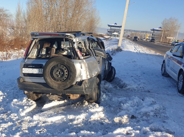 В Улан-Удэ автомобиль с двумя пьяными леди протаранил грузовик «Вольво»