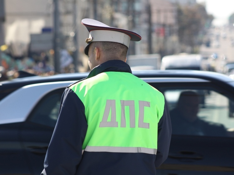 В Туле сняли на видео нарушение ПДД рейсовым автобусом