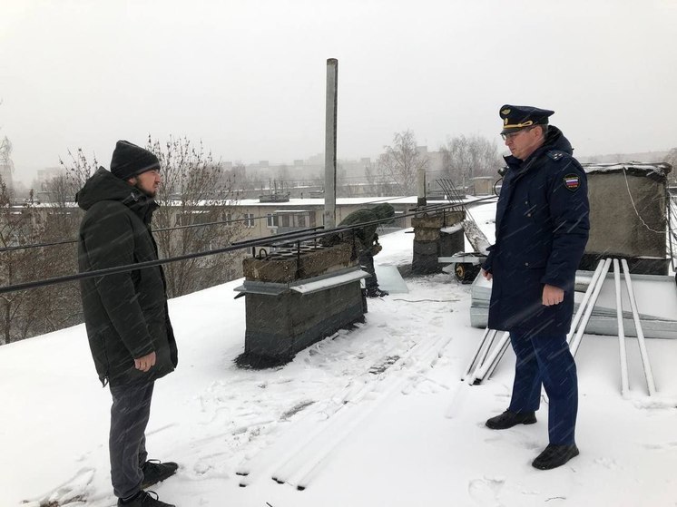 При ремонте значительно пострадала крыша высотного дома в Иванове