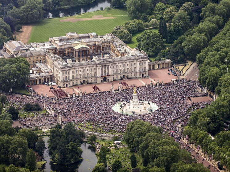 Букингемский дворец до 2027 года не будет проводить официальных приемов из-за ремонта