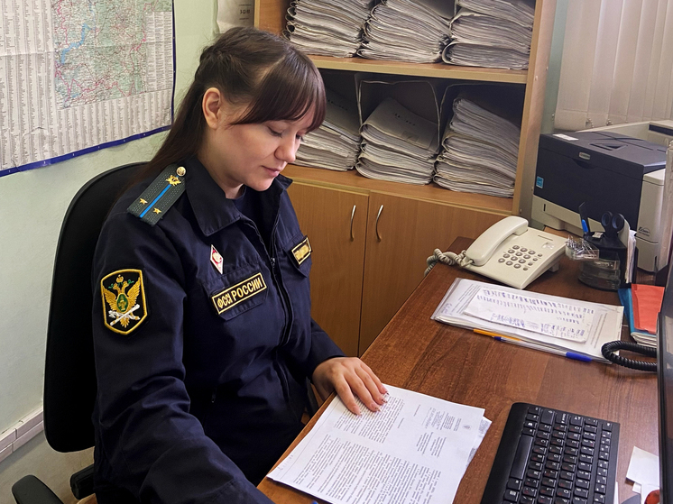 Судебные приставы взыскали в пользу пермячки компенсацию за падение на скользком тротуаре