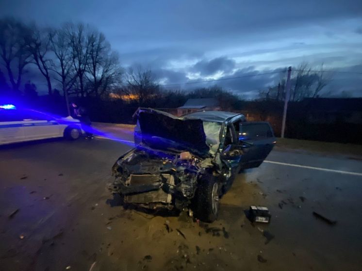 Под Тулой водитель-лихач на «Опеле» погиб в лобовом ДТП с пикапом УАЗ