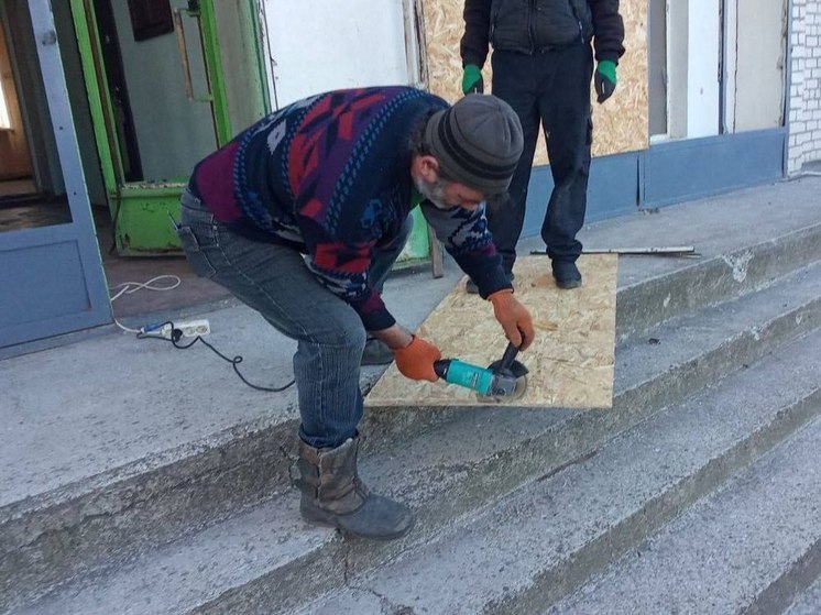 В Новокаховском округе на Херсонщине ликвидируют последствия обстрелов ВСУ